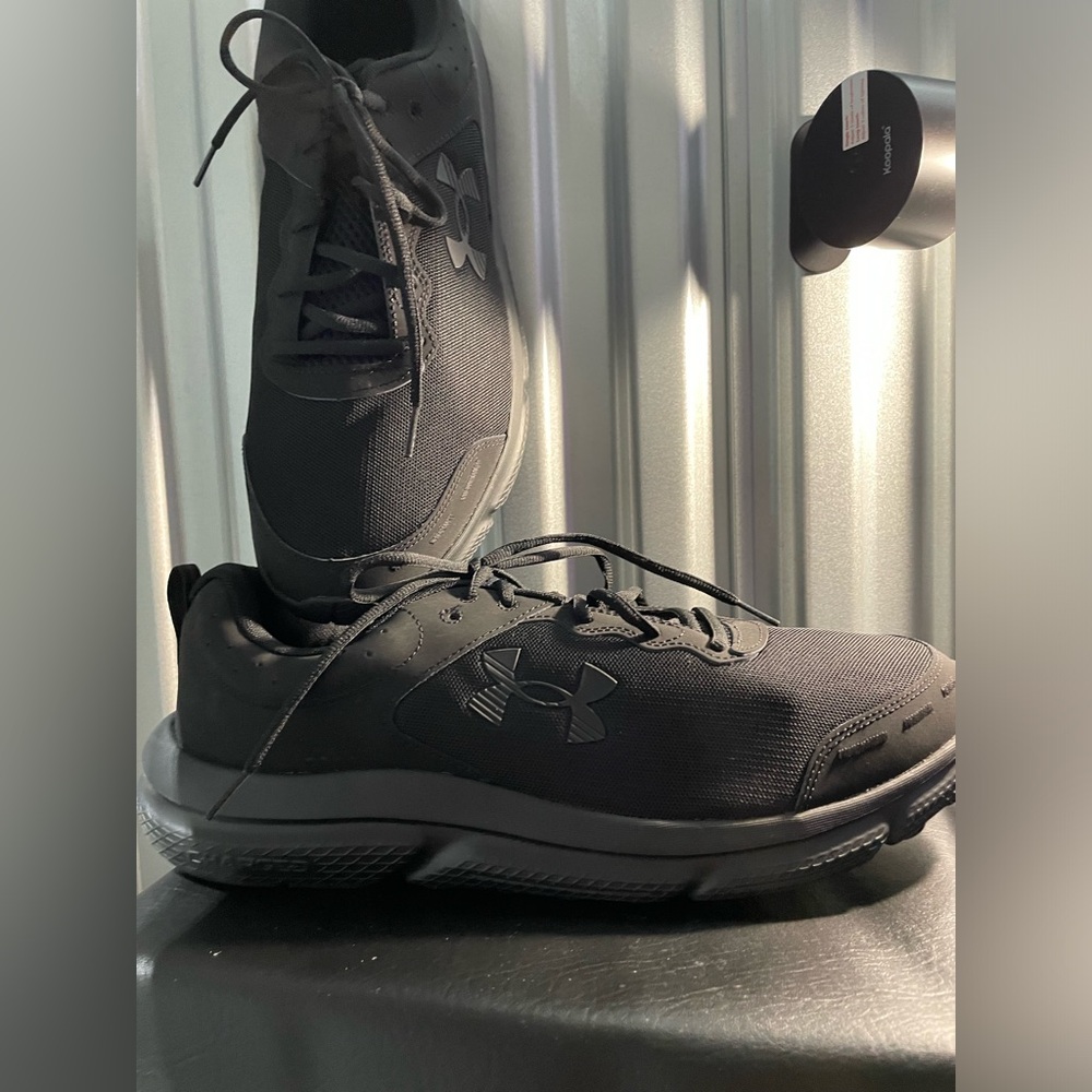 Brand new Under Armour Charged Assert 10  size 15